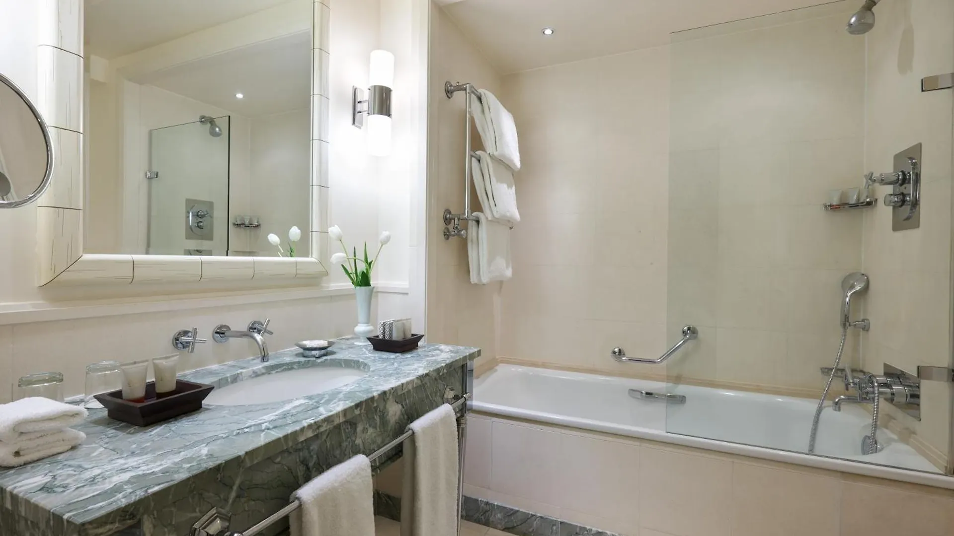 Rocco Forte Hotel Amigo Brusel 5*,